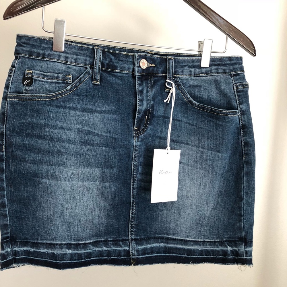 KanCan Jeans Medium Wash Released Hem Skirt - Picture 3 of 4
